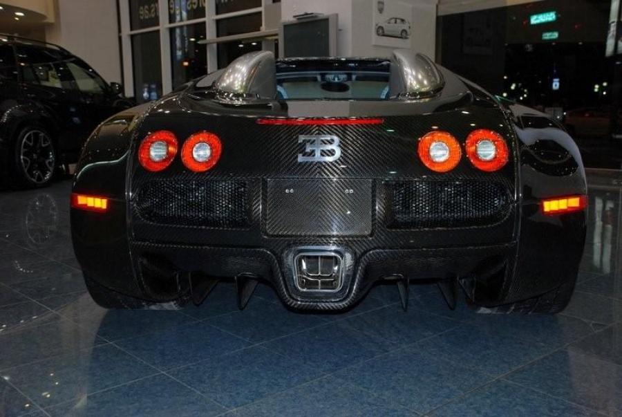  Bugatti Veyron 16.4 Vincero by Mansory 2008 года  (фото 5 из 12)